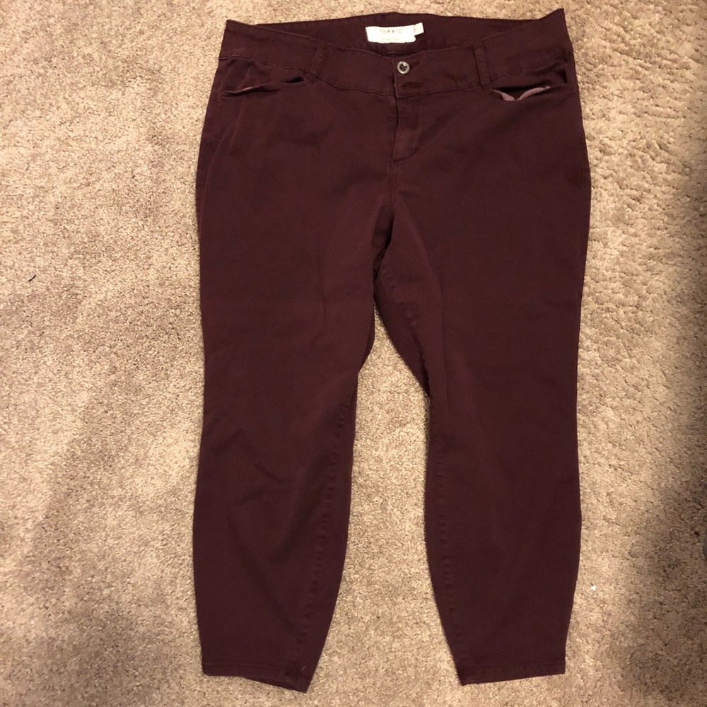 Torrid maroon chino pants
